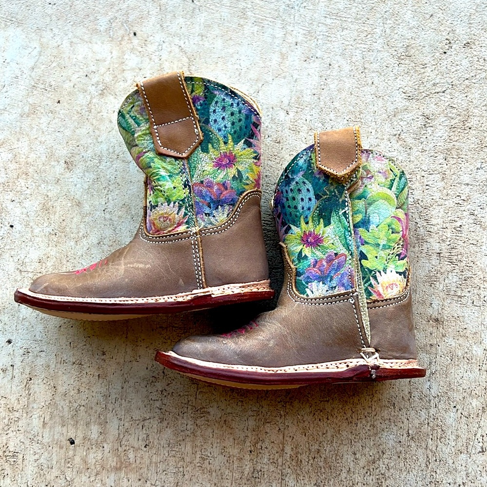 Baby girl boots, Size 2